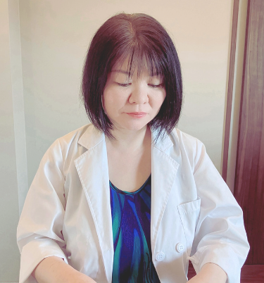 院長の施術イメージ写真